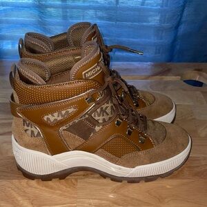 Michael kors womens boots